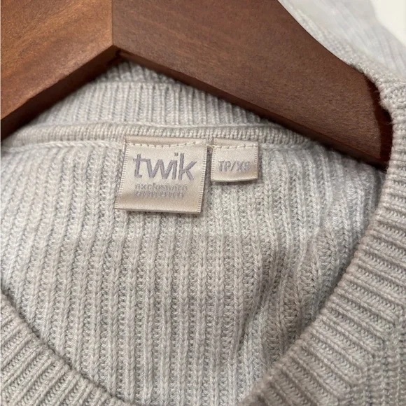 Twik Light Gray Ribbed Knit Top - Picture 4 of 4